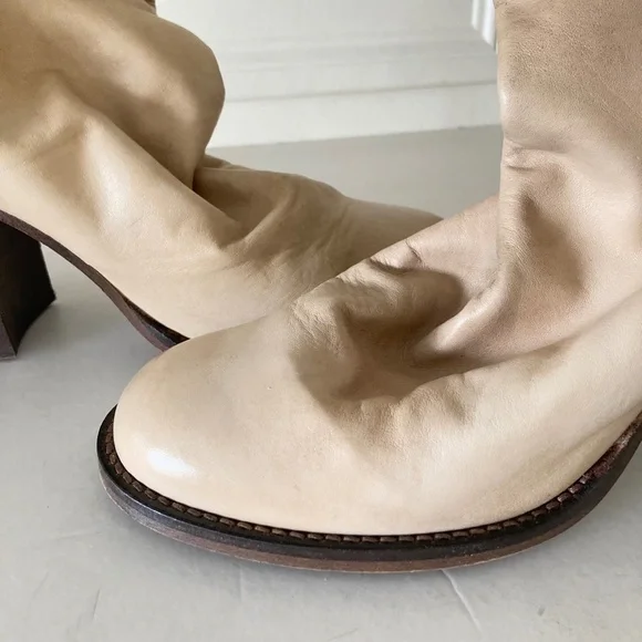 NIB Free People Elle Block Heel Beige Leather Boots Sz 40 - Picture 5 of 11